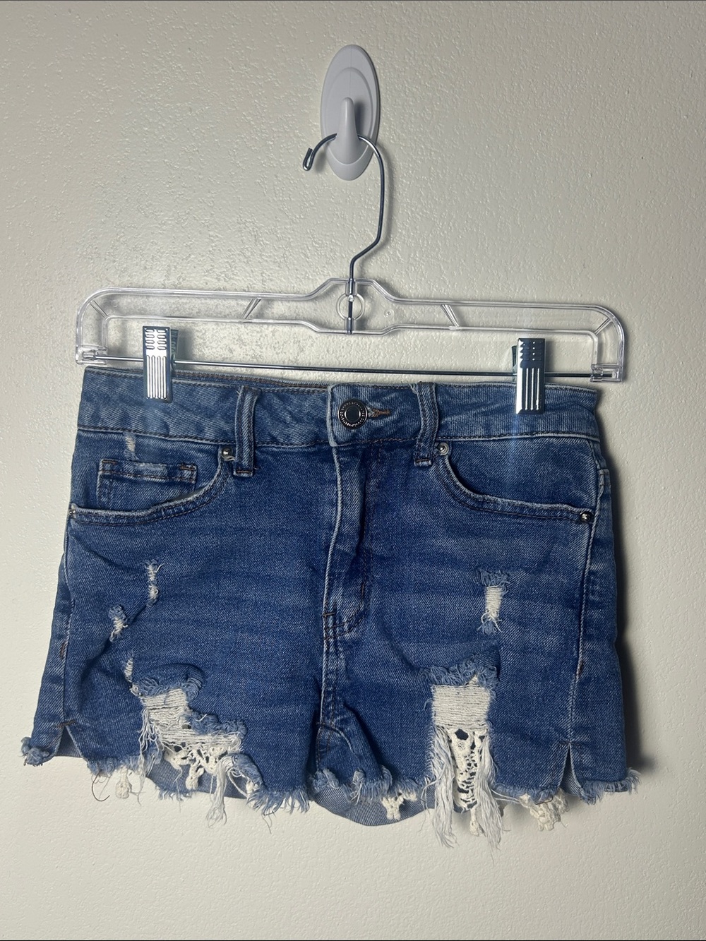SO High Rise Shortie Distressed Lace Denim Shorts Size 3/26